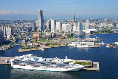 横浜港